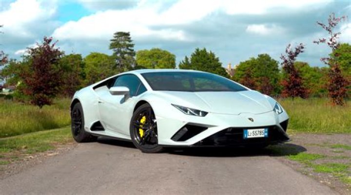 What is the cheapest Lamborghini?